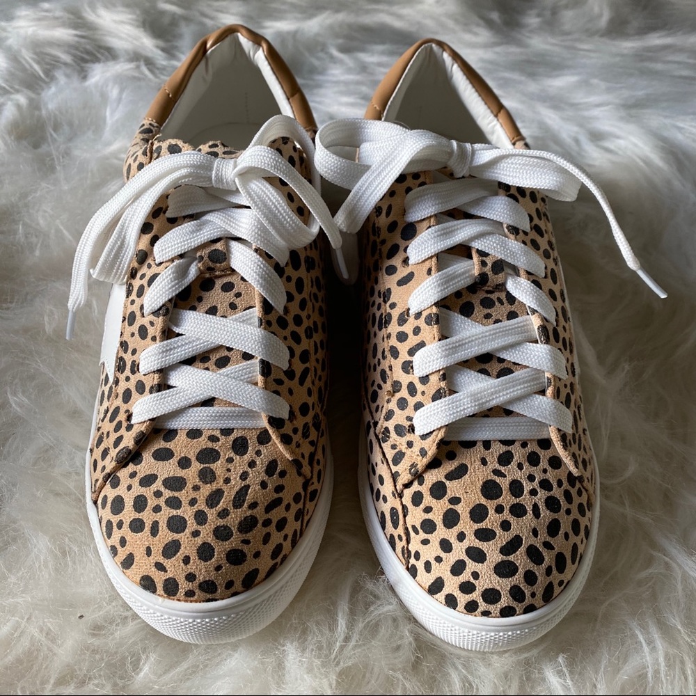 NIB Sz. 8.5 Leopard Boutique Sneakers